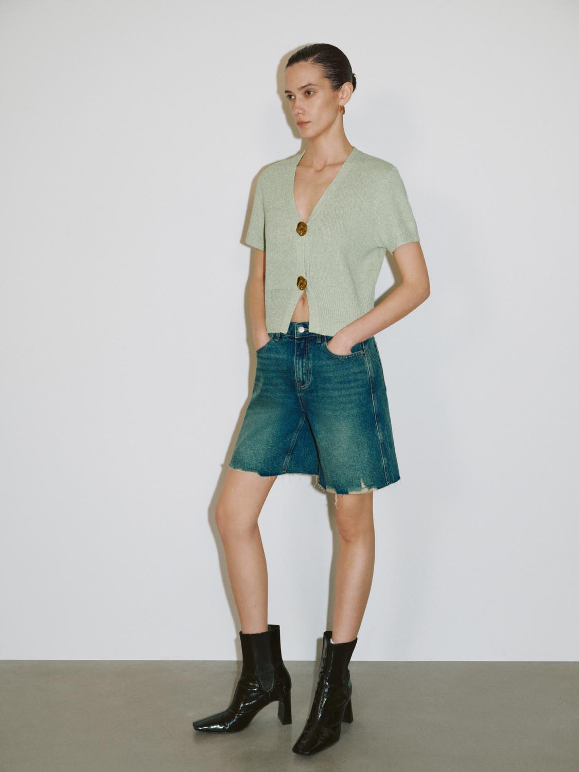 Short Sleeve Knitted Cardigans - Image 19