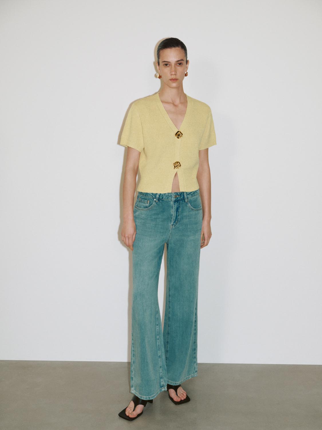 Short Sleeve Knitted Cardigans - Image 11