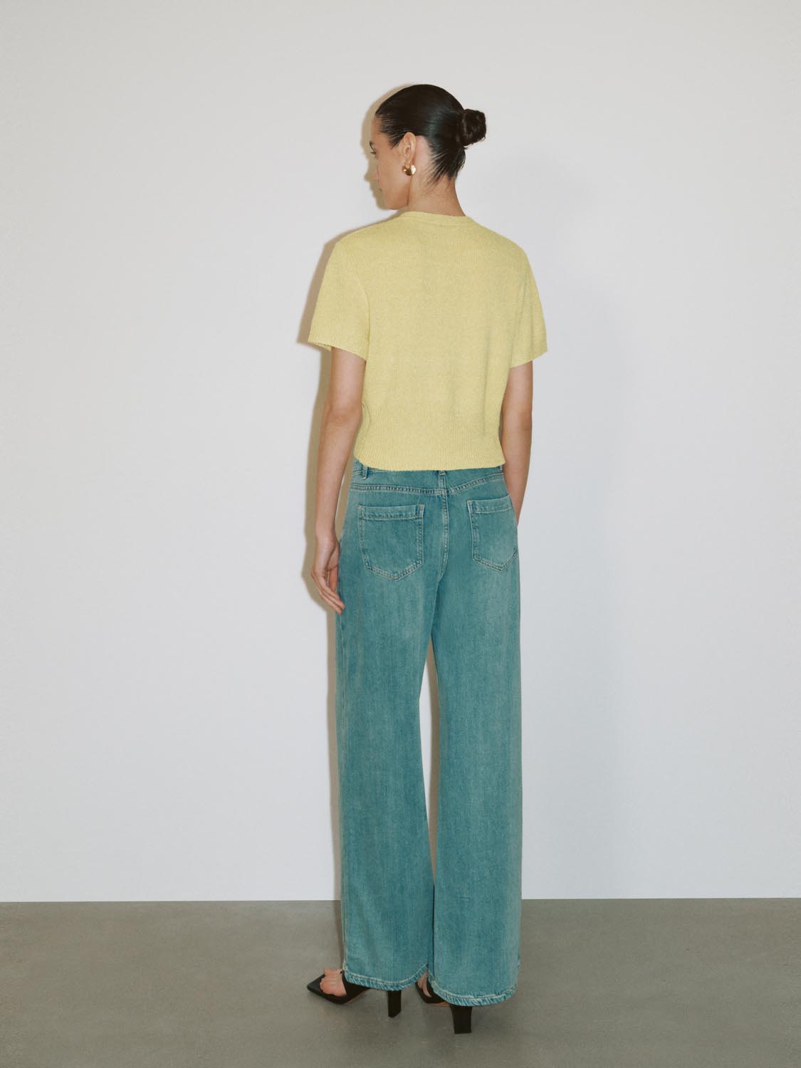 Short Sleeve Knitted Cardigans - Image 13