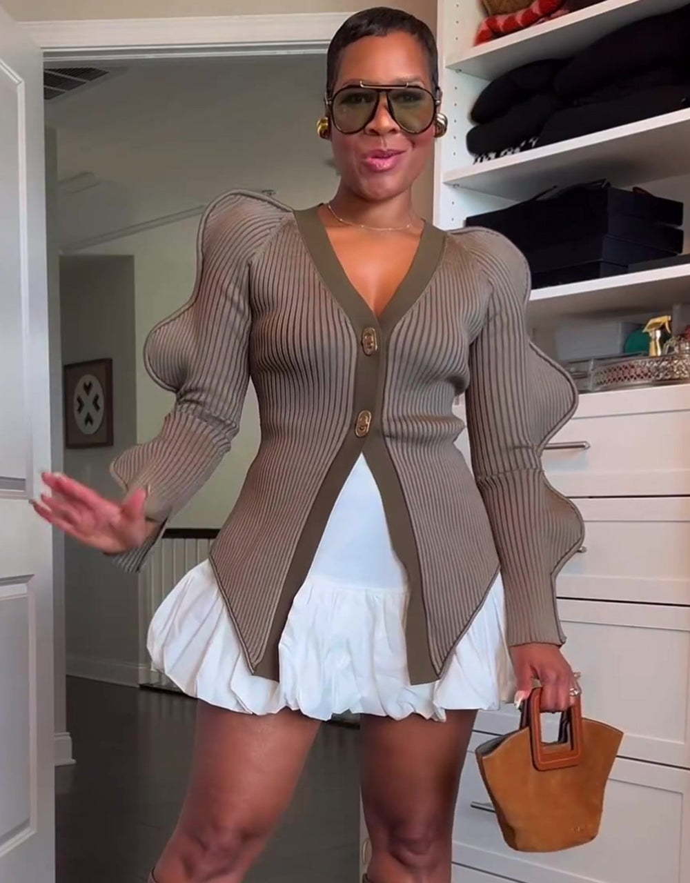 Wave Sleeve V-Neck Knitted Cardigan - Image 18