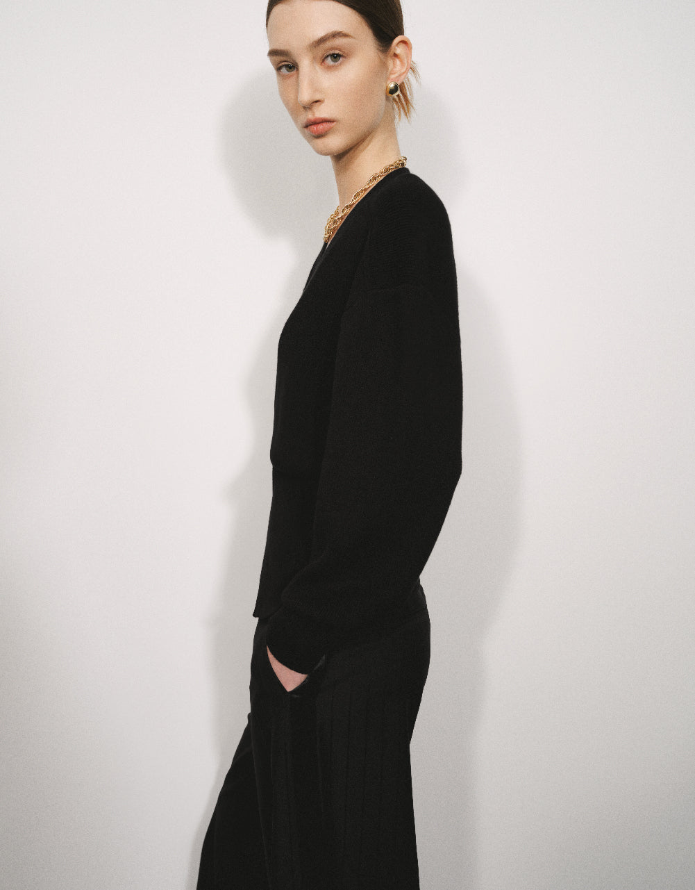 V-Neck Knitted Cardigan - Image 22