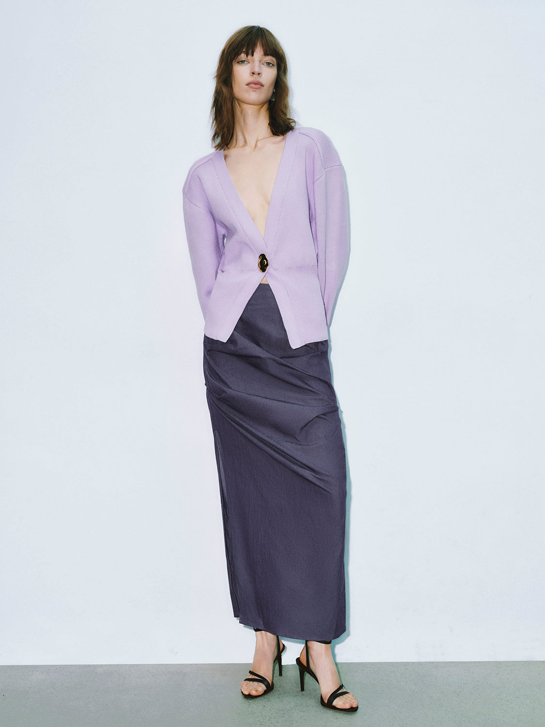 V-Neck Knitted Cardigan - Image 43