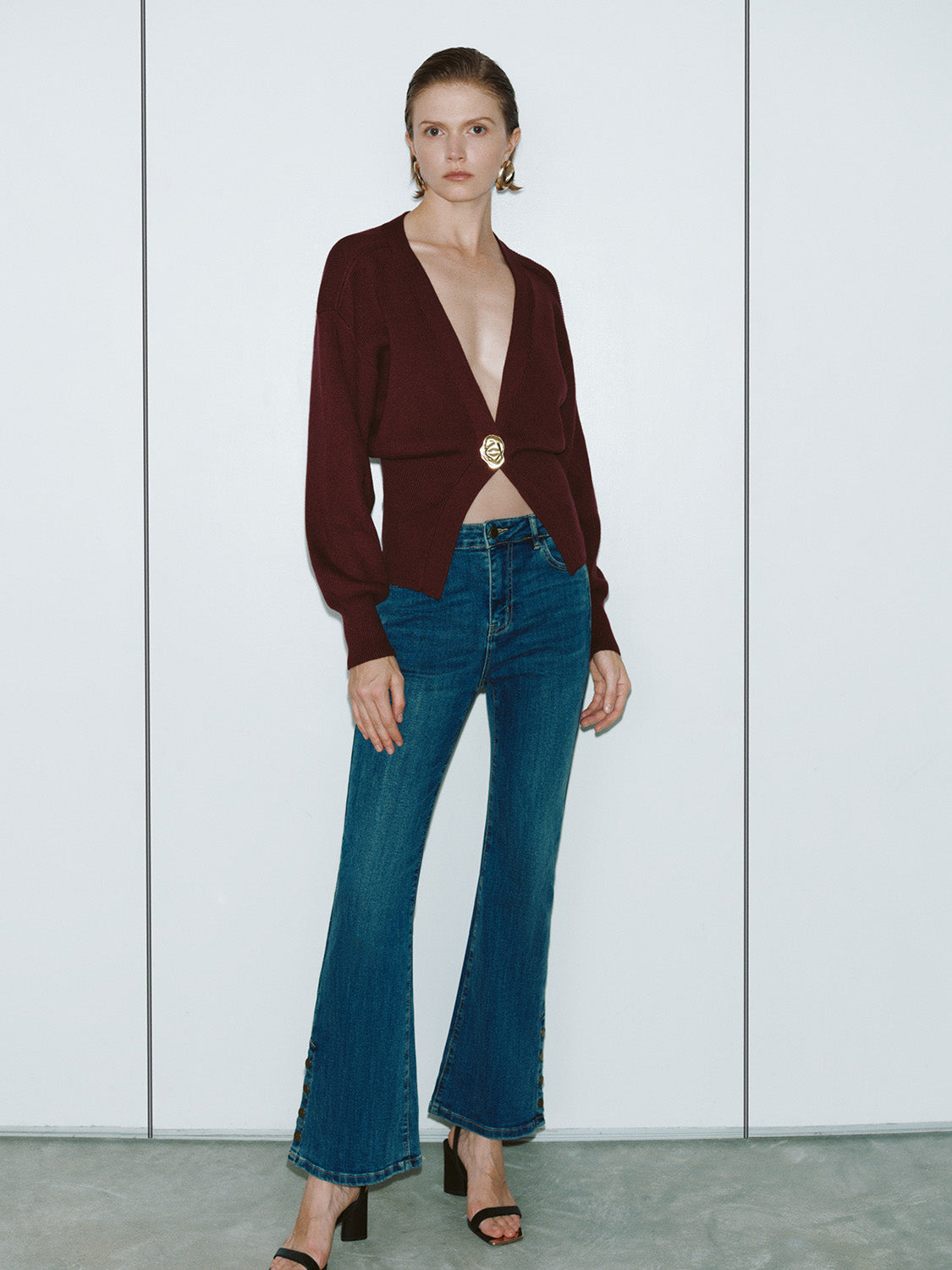 V-Neck Knitted Cardigan - Image 5