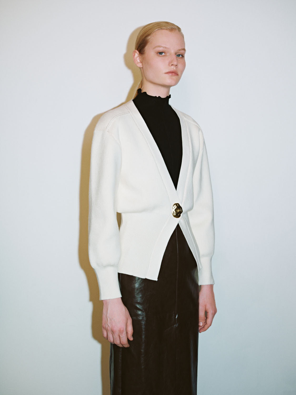 V-Neck Knitted Cardigan - Image 26