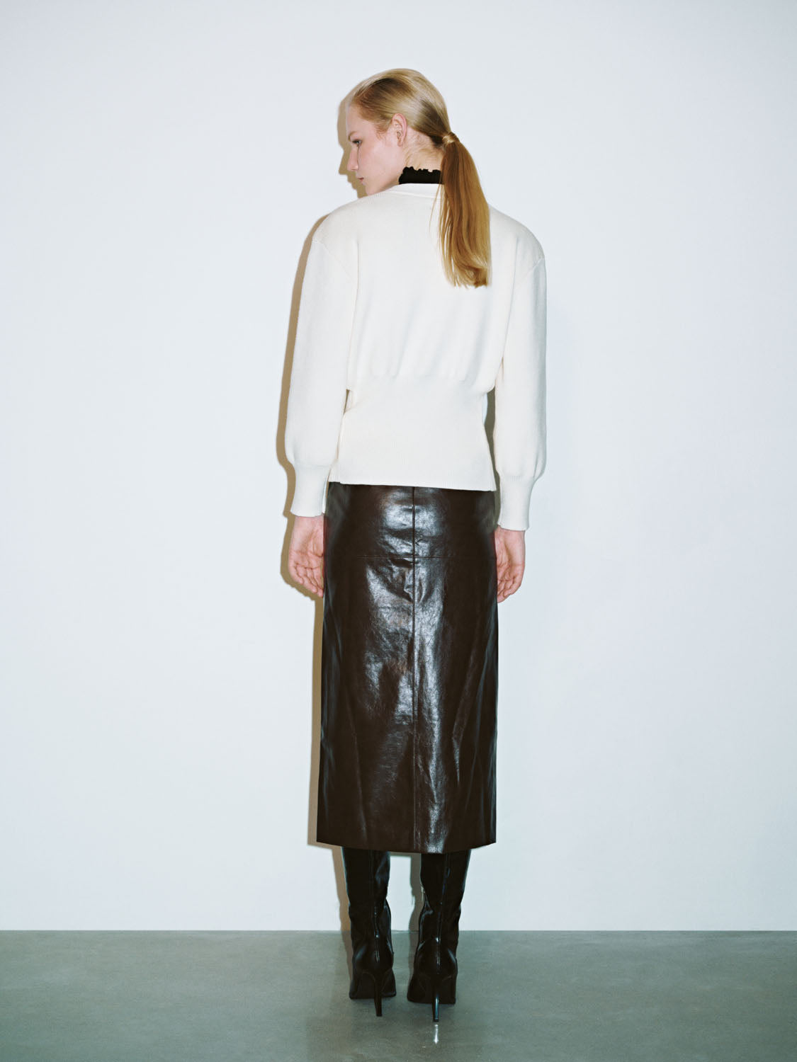 V-Neck Knitted Cardigan - Image 29