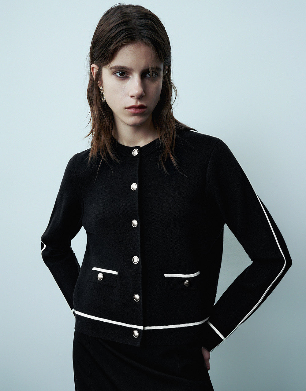 Crew Neck Knitted Cardigan With Fake Pockets - Image 11