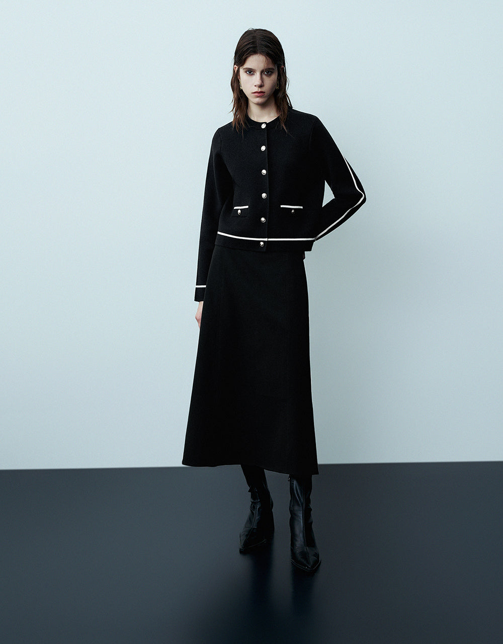 Crew Neck Knitted Cardigan With Fake Pockets - Image 16