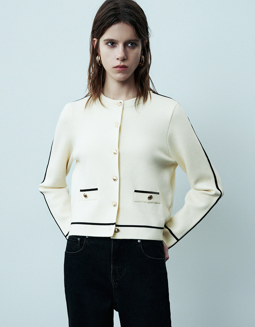 Crew Neck Knitted Cardigan With Fake Pockets