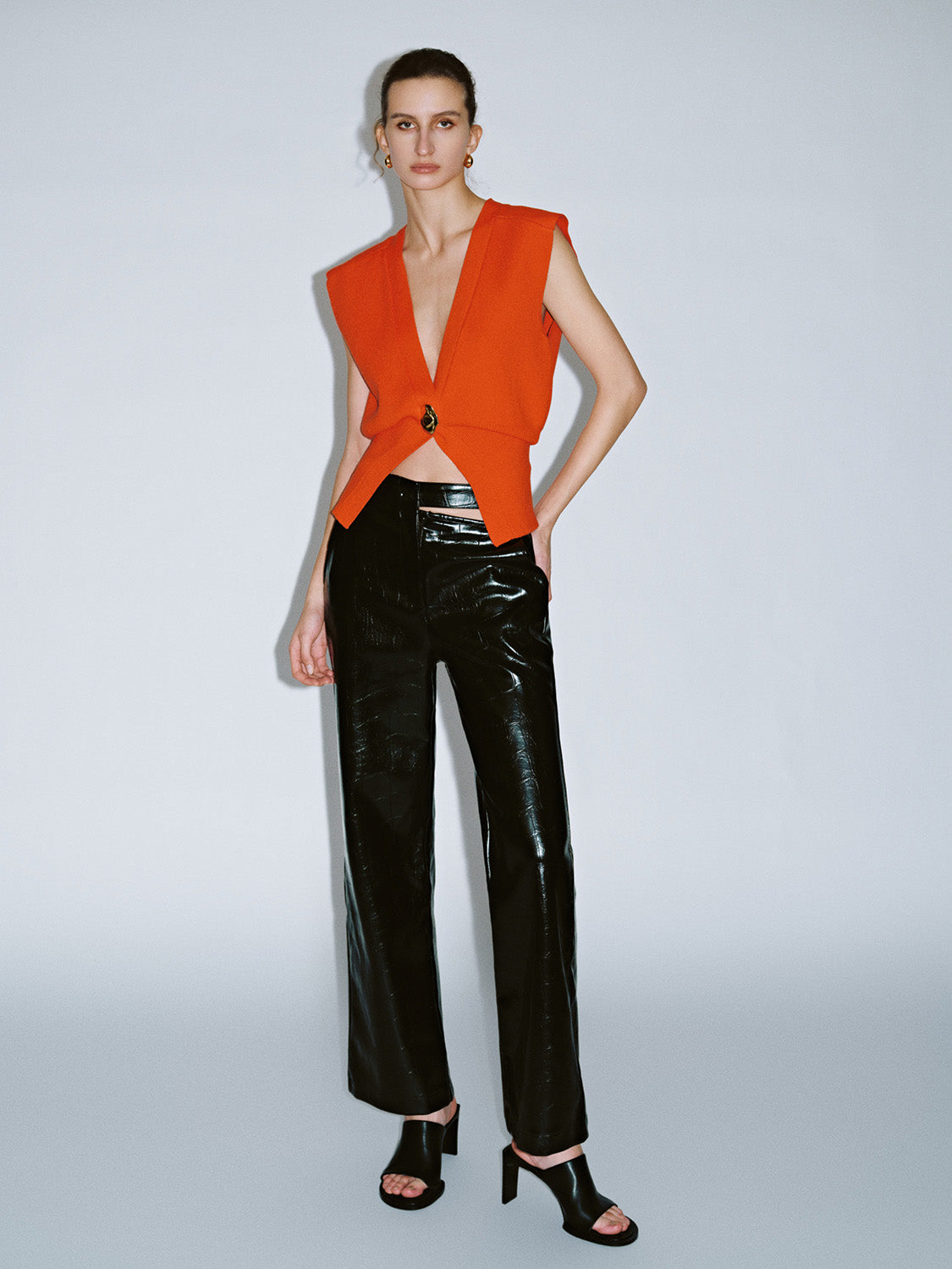 Sleeveless Knitted V-Neck Cardigans - Image 67