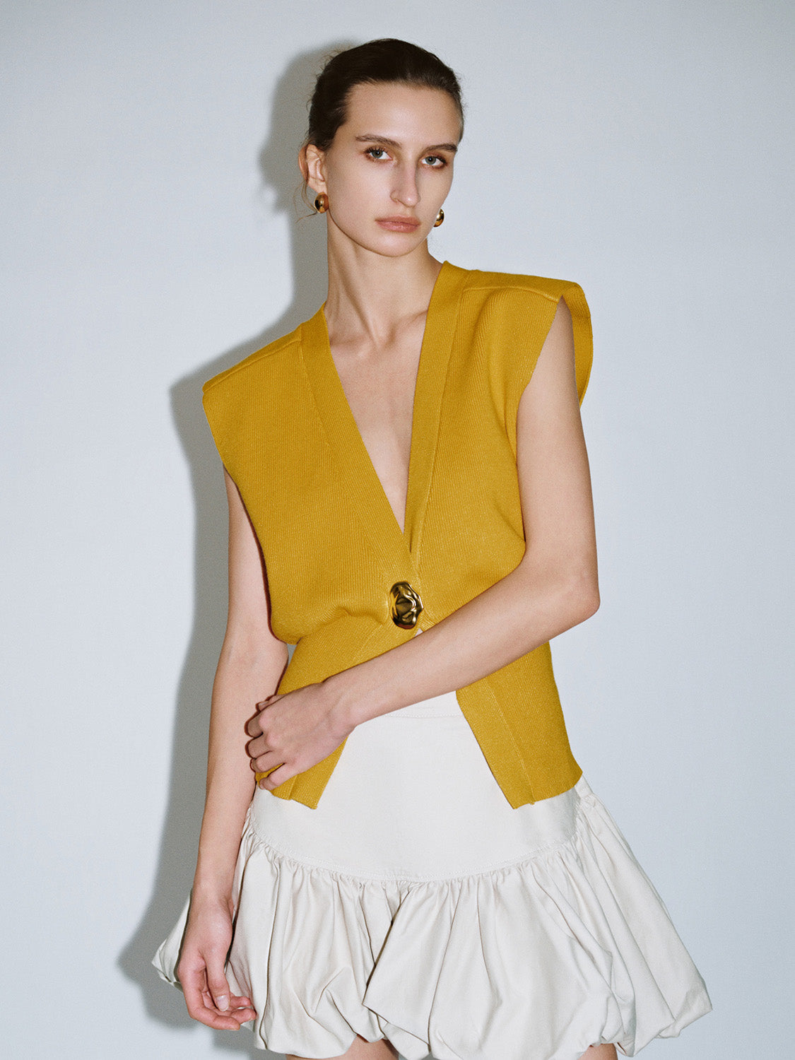 Sleeveless Knitted V-Neck Cardigans - Image 39