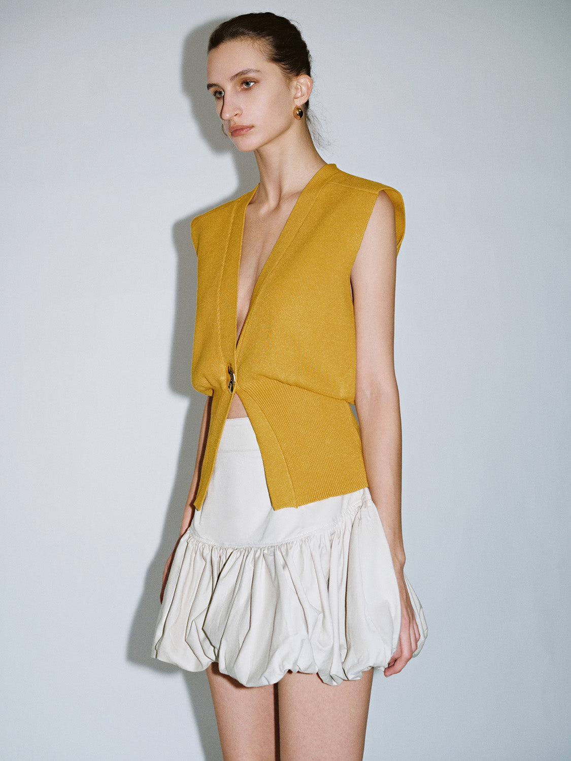 Sleeveless Knitted V-Neck Cardigans - Image 40