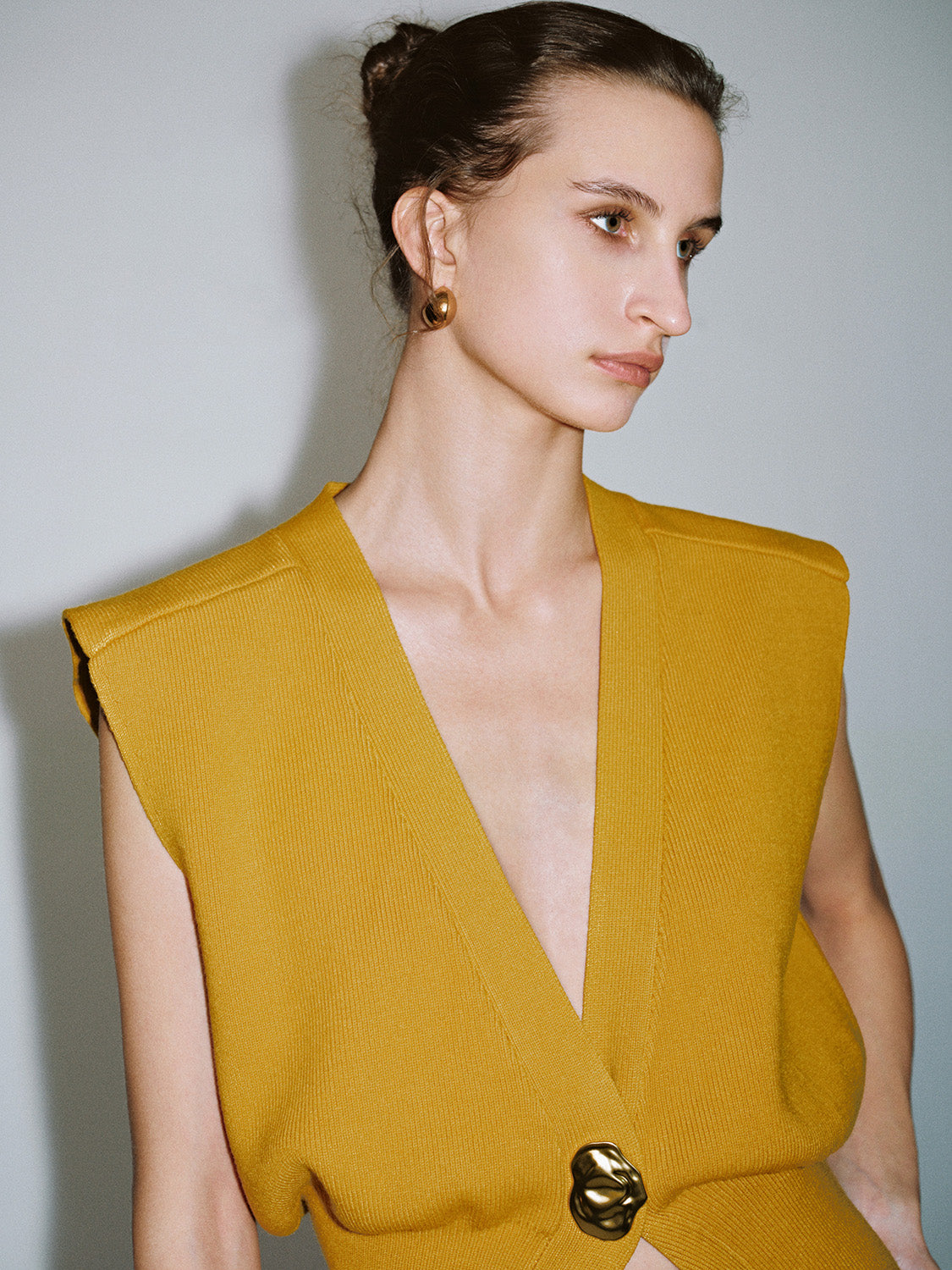 Sleeveless Knitted V-Neck Cardigans - Image 41