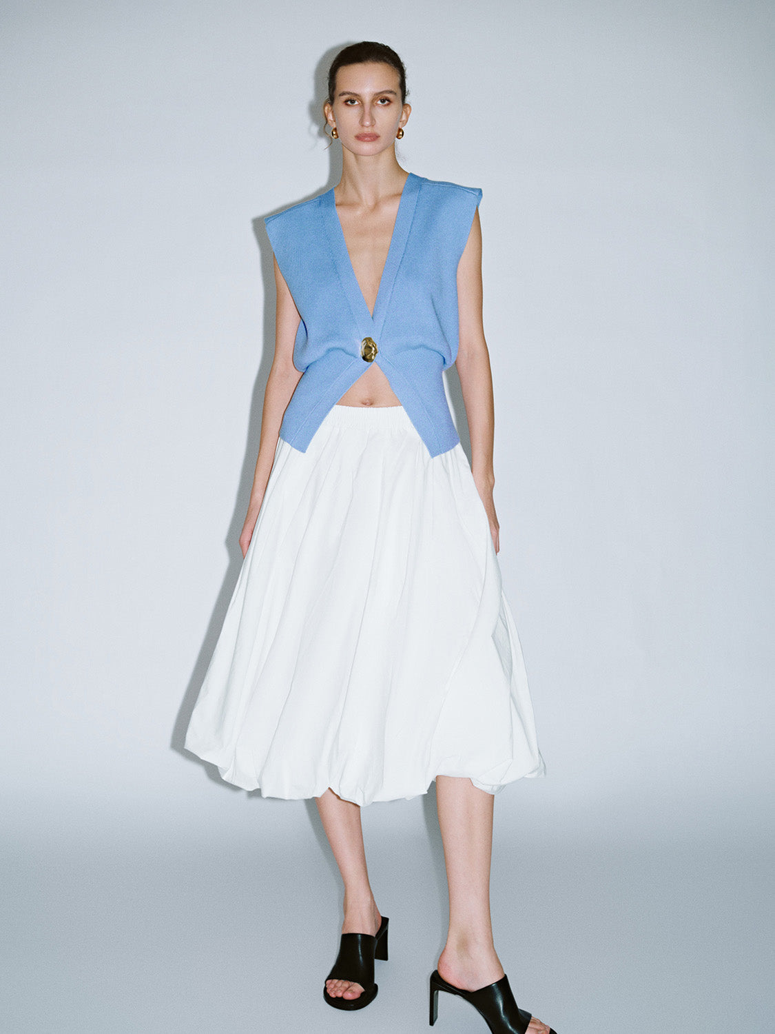 Sleeveless Knitted V-Neck Cardigans - Image 14