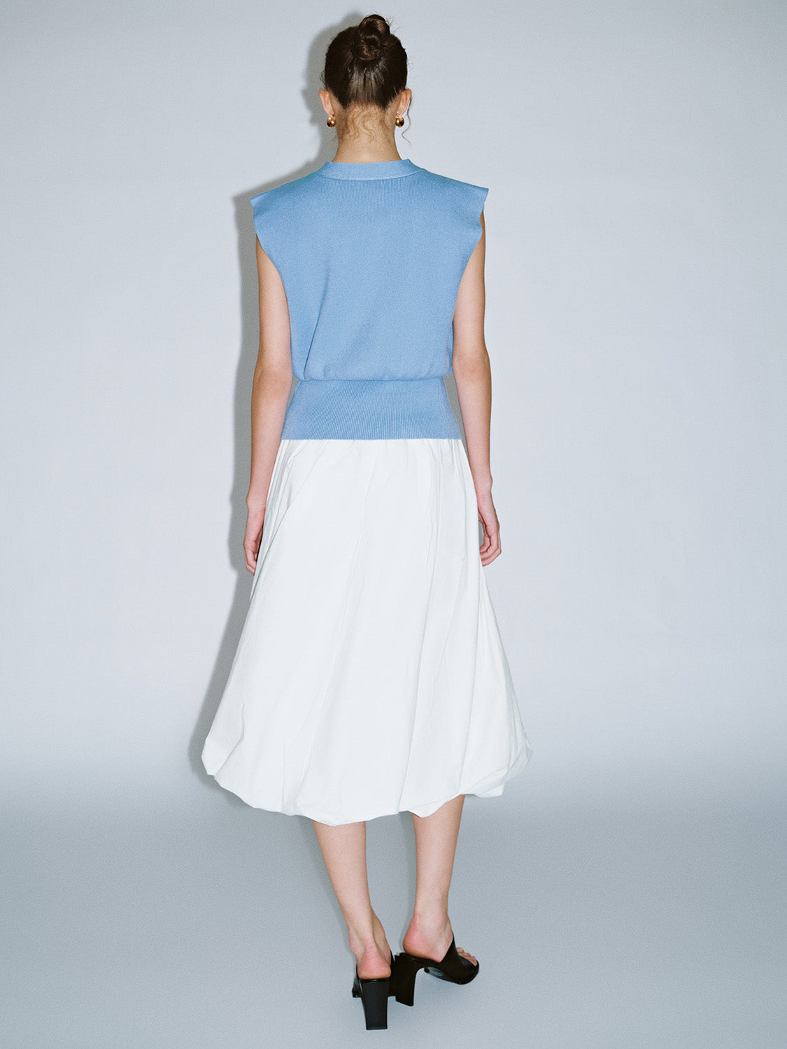 Sleeveless Knitted V-Neck Cardigans - Image 16