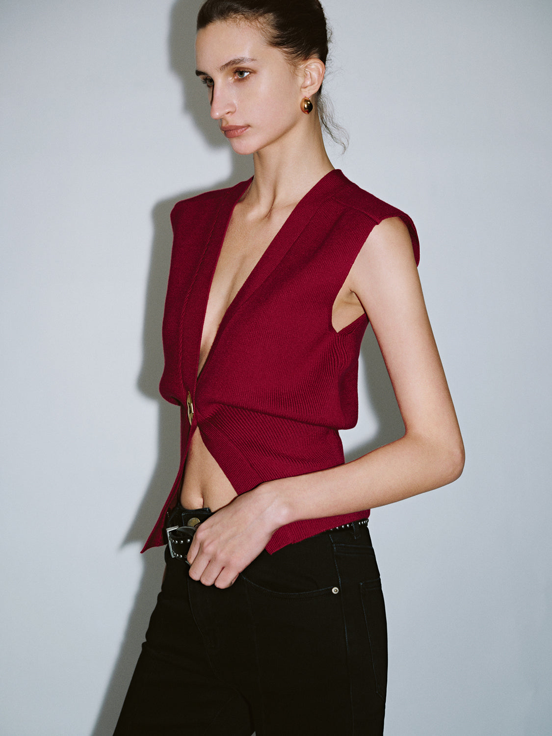 Sleeveless Knitted V-Neck Cardigans - Image 21