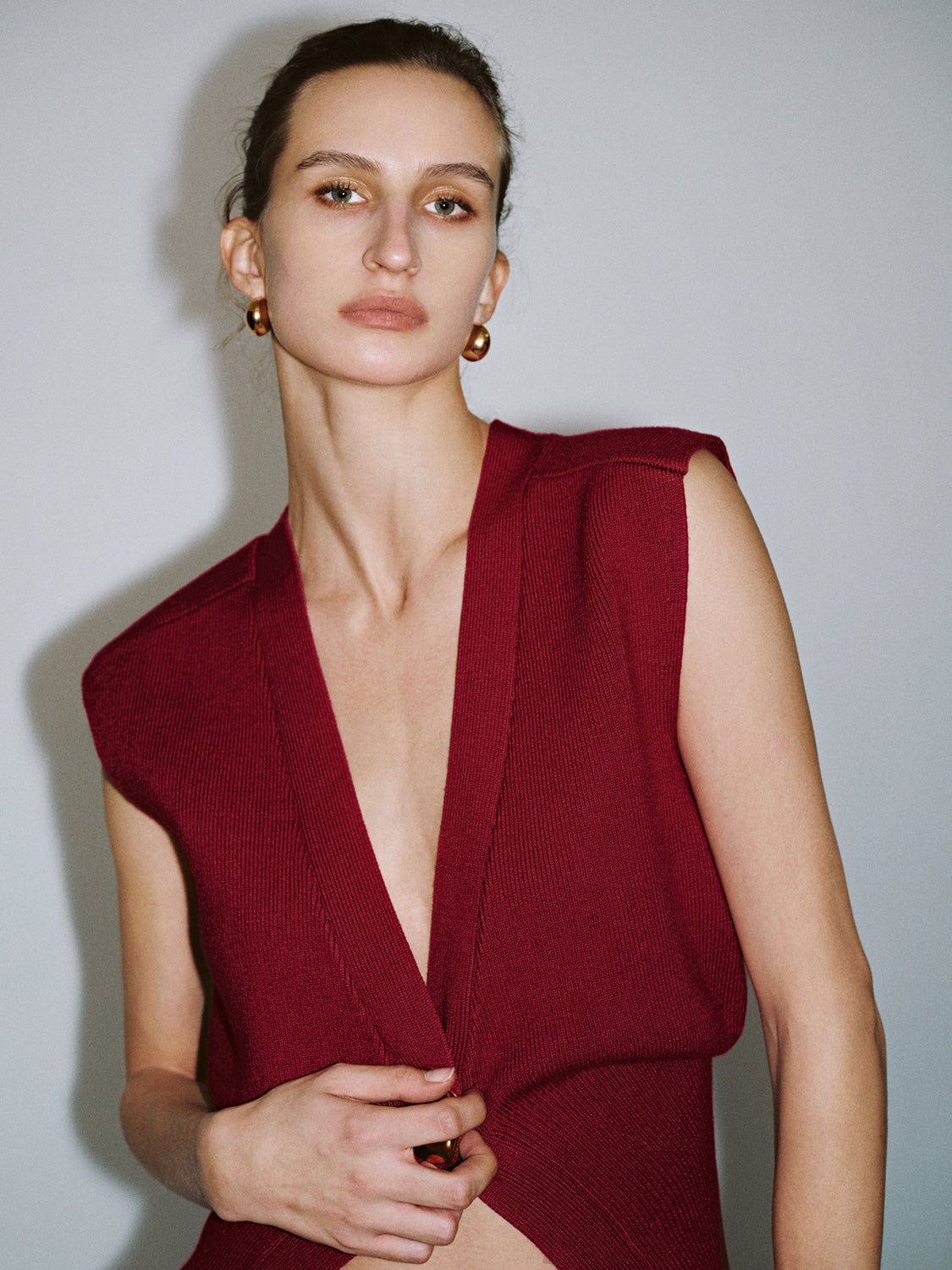 Sleeveless Knitted V-Neck Cardigans - Image 22