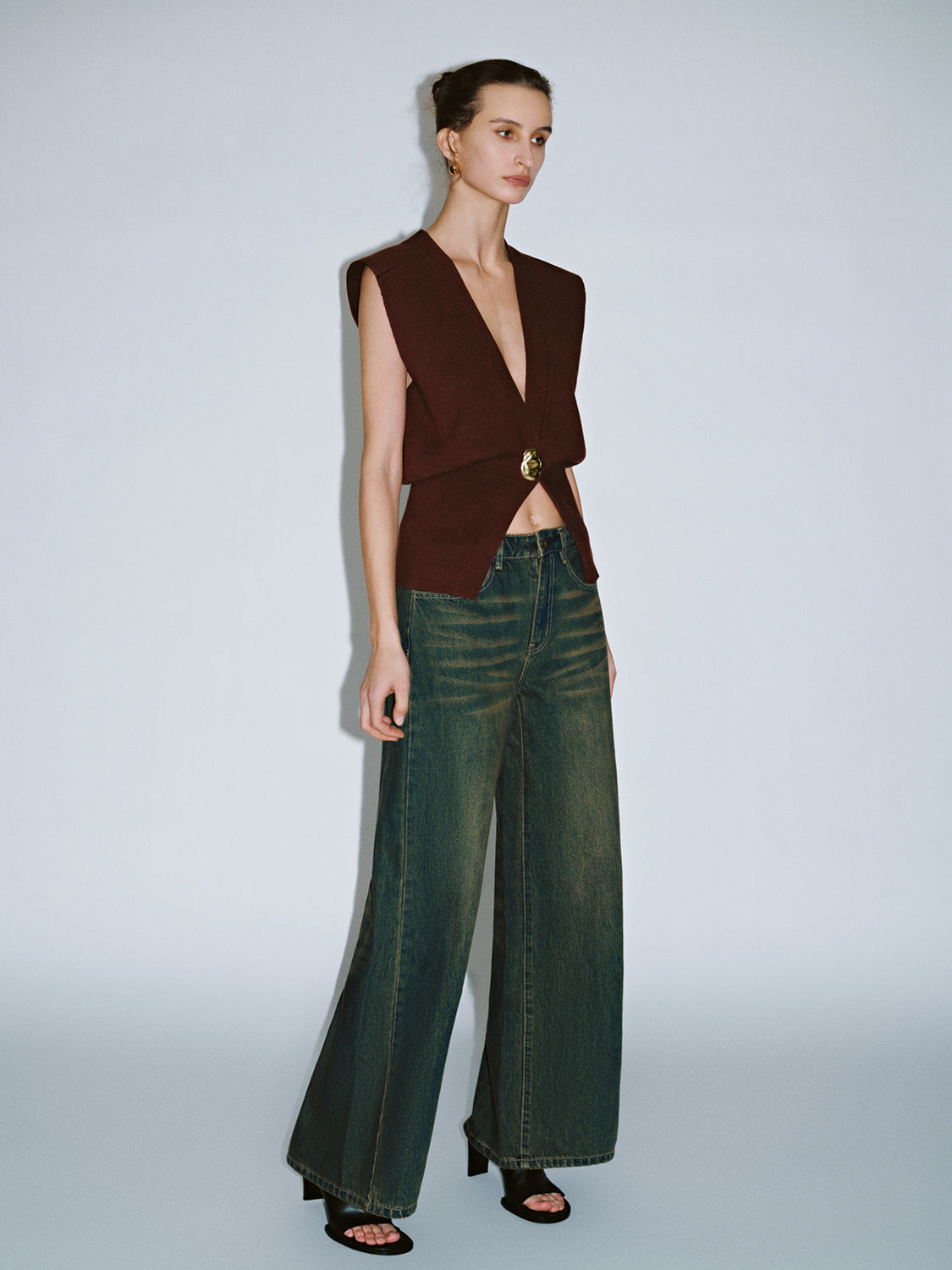 Sleeveless Knitted V-Neck Cardigans - Image 50