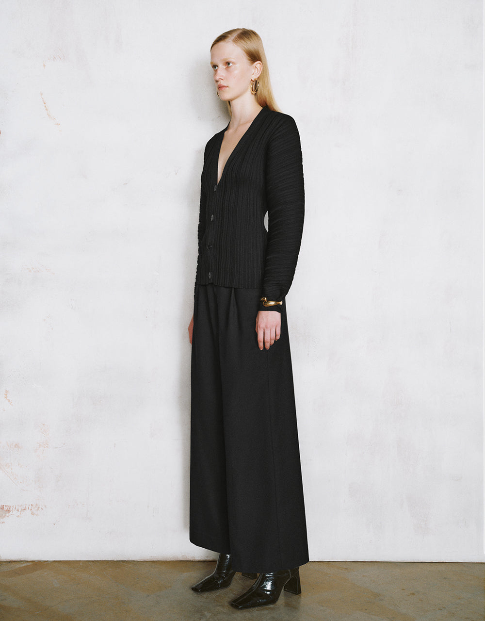 Dolman Sleeve V-Neck Knitted Cardigan - Image 7