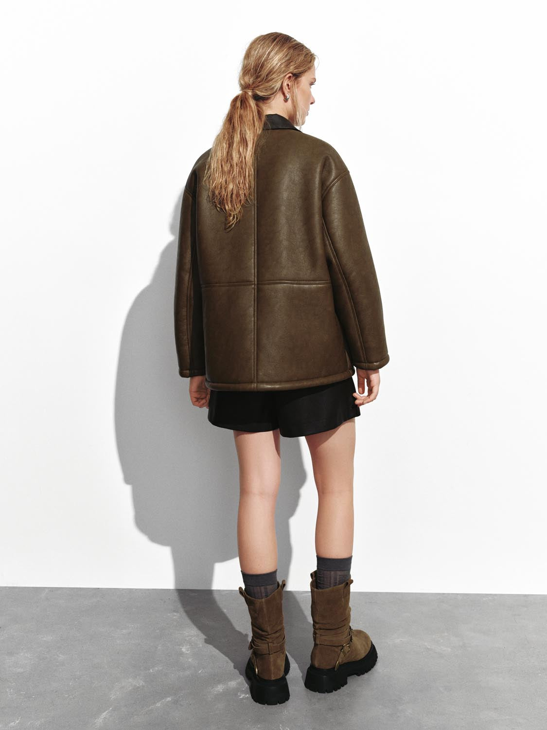 Flap Pockets Button Up Collared Jackets - Image 6