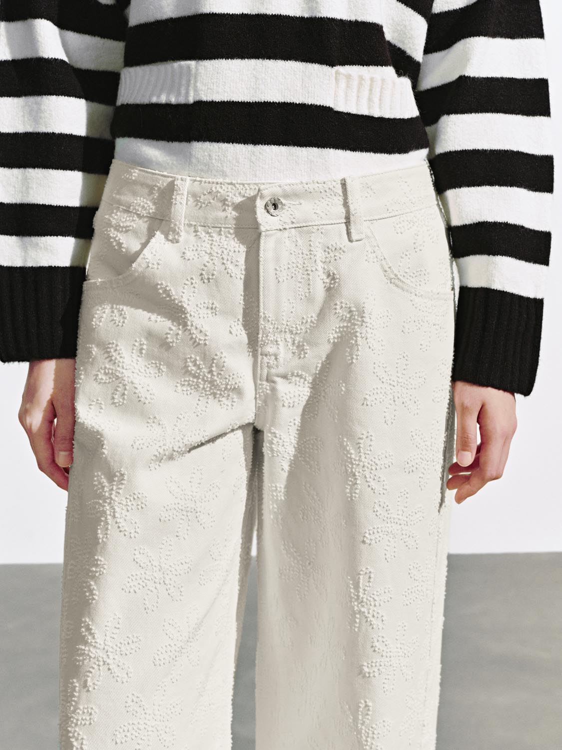 Wide Leg Jeans - Image 5