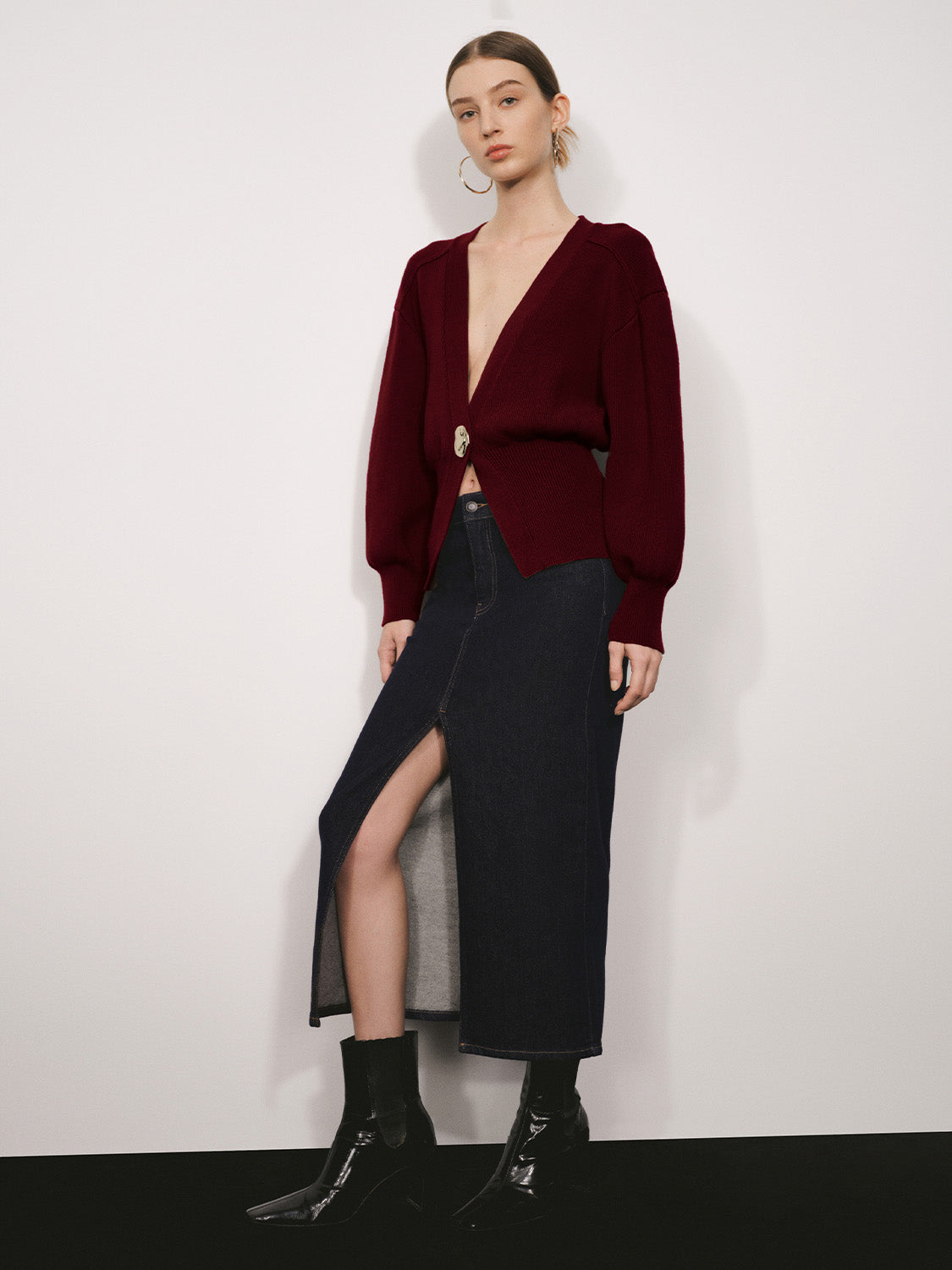 V-Neck Knitted Cardigan - Image 12